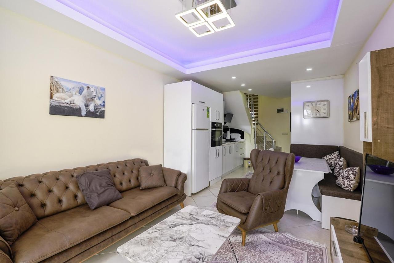 Daire Chic W Patio 5 Min To In Antalya