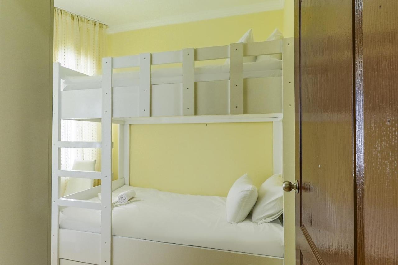 Chic W Patio 5 Min To In Daire